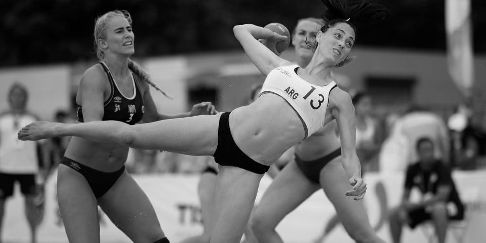 Réécrire la force au féminin : Pourquoi les aptitudes féminines sportives sont-elles encore à ce jour tant dévalorisées ?